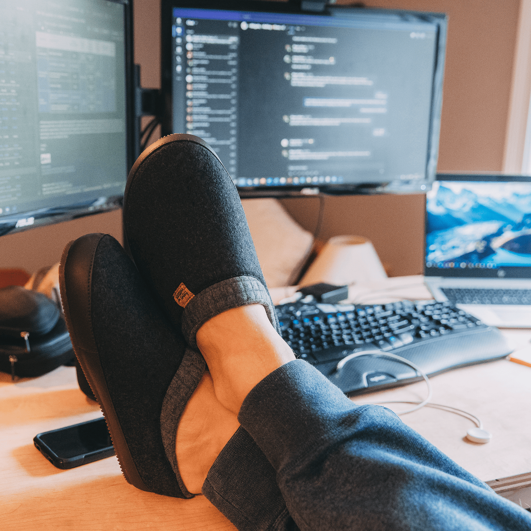 Freewaters top jeffrey slippers